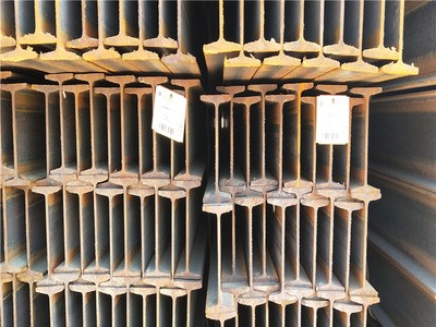云南Q235B重鋼30A工字鋼300mmx-126x9x12000 工字鋼批發(fā)