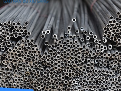 不銹鋼毛細管廠家可定制精密無縫鋼管規(guī)格齊全304精密管