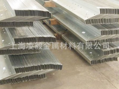 廠家直銷鍍鋅Z型鋼 鍍鋅C型鋼檁條鋼結(jié)構(gòu)CZ型鋼 可提供專業(yè)安裝