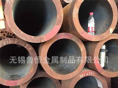 廠家直銷無(wú)縫鋼管，現(xiàn)貨供應(yīng)，各種規(guī)格，歡迎洽談，質(zhì)量保證
