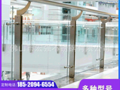 定制304不銹鋼樓梯扶手立柱 市政工程金屬鋼爬梯玻璃防護欄桿立柱