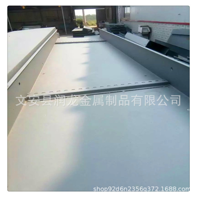防火垂直橋架.jpg