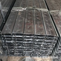 佛山廠家批發(fā)鍍鋅c型槽屋頂檁條熱鍍鋅C型鋼100*35鋼構(gòu)廠房Z型鋼