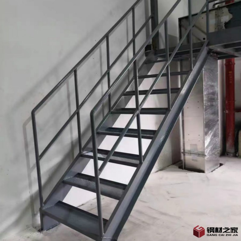 美4